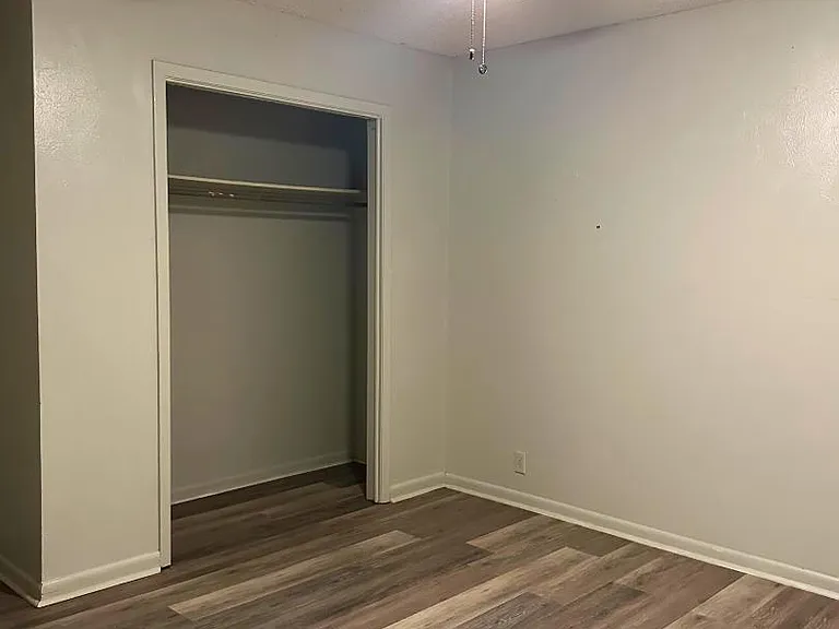 Unit Photo