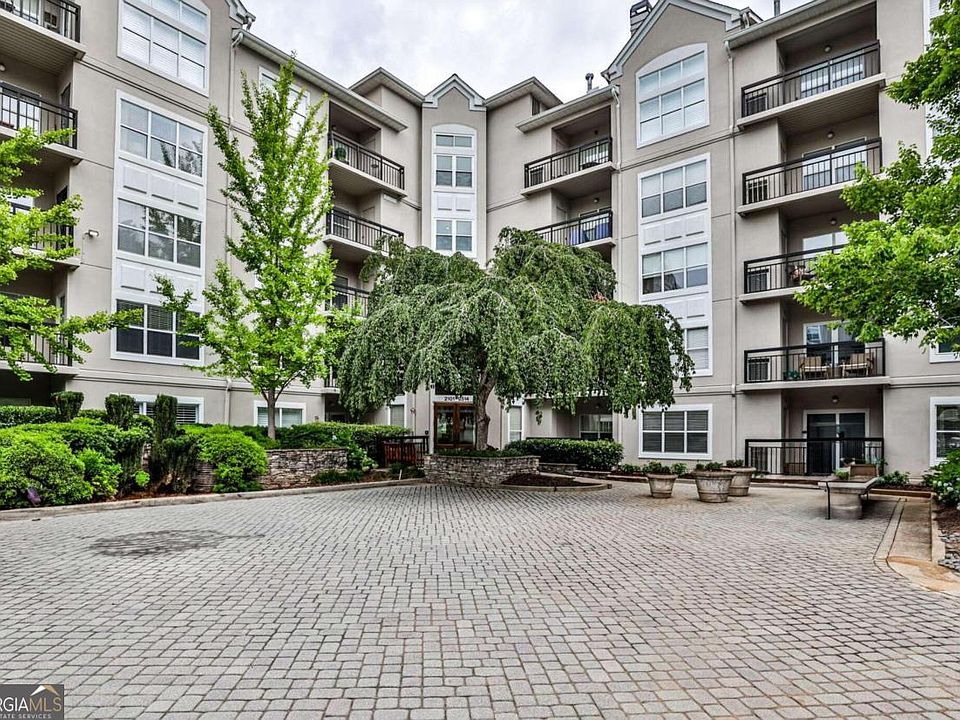 1st image of 2401 River Green Dr NW