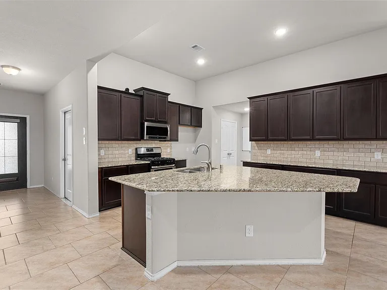 5210 Adria Hills Cir — Photo 6