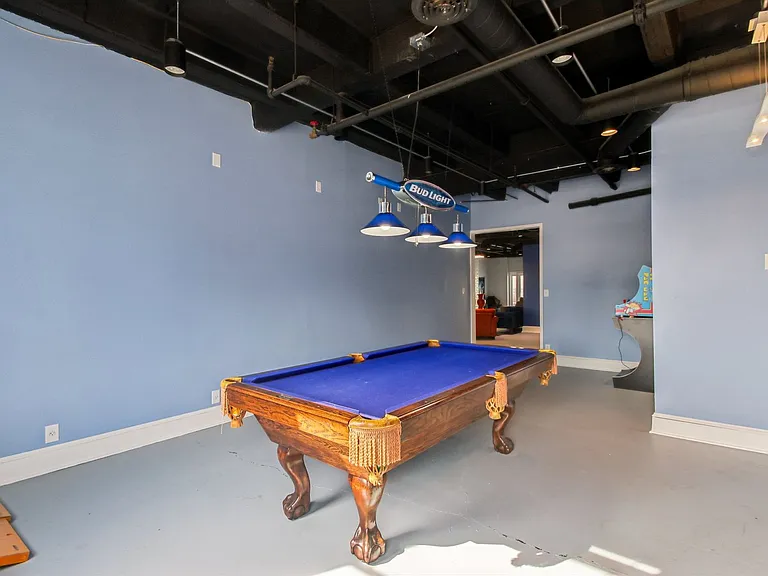 The Regency Apartments — Photo 6