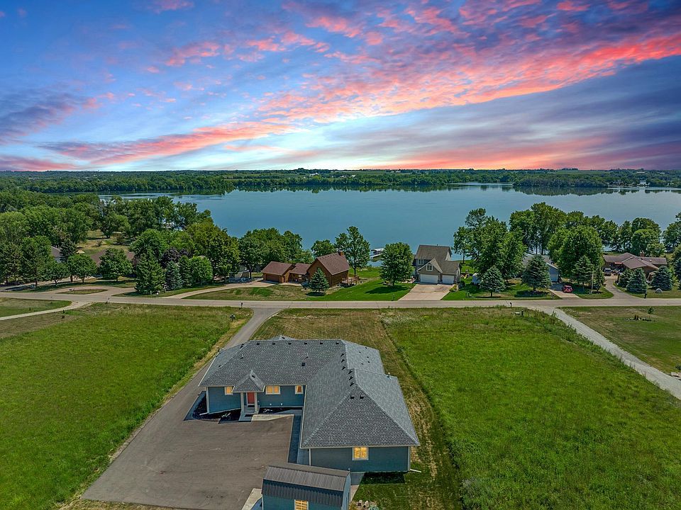 1st image of 4085 Wells Lake Ct