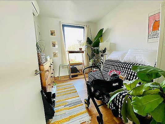 3rd image of 169 Graham Ave #302