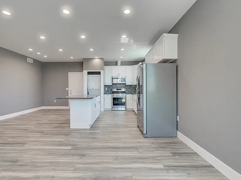 3626 S Cimarron St — Photo 4