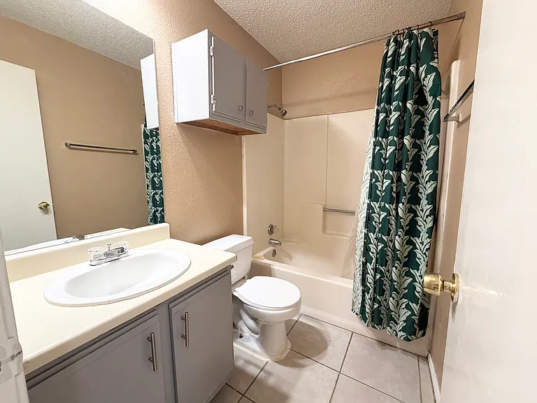 2032 Redwing Way — Photo 12