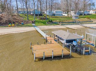 497 Riverside Dr, Center Cross, VA 22437