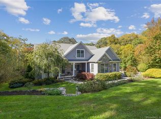 31 Talewinds Ln, Groton, CT 06340