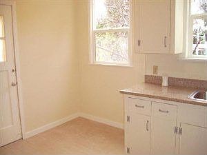 Eat-in Kitchen