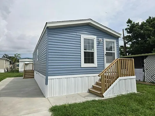 5611 Bayshore Rd #82 Photo 1