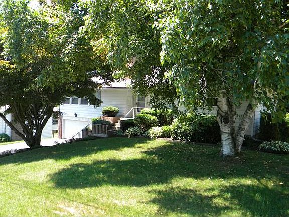 2nd image of 21 Columbine Dr