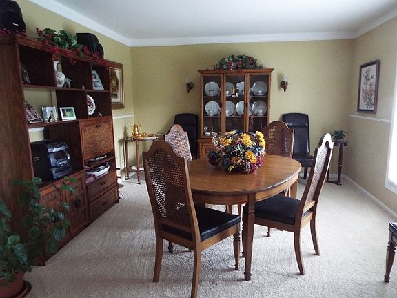2nd image of 7257 Parklane Dr