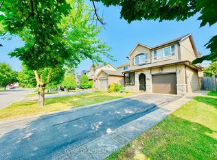 206 Harvest Dr, Milton, ON L9T 4T3