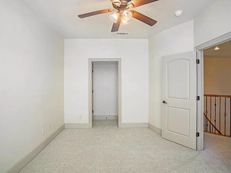 7713 Lakeview Cir — Photo 27