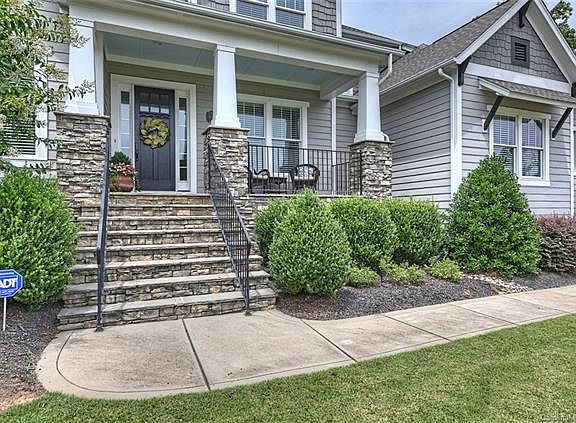 2nd image of 1141 Wessington Manor Ln