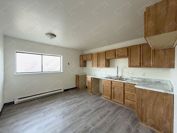 5th image of 1307 Eagles Nest Cir #A