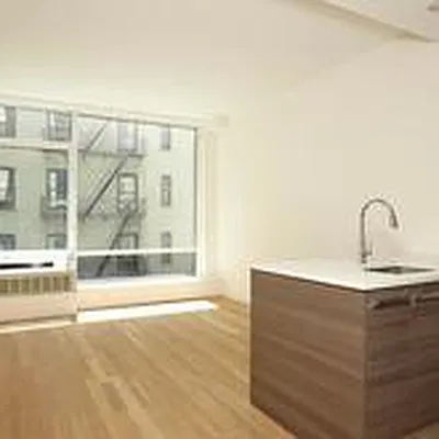 Rented by Compass | media 7