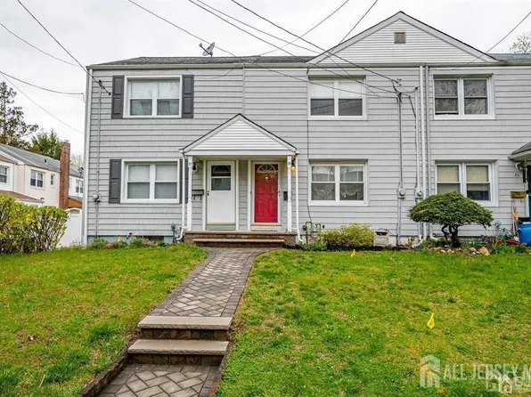 33 Victory Ct, Metuchen, NJ 08840