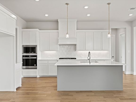 7th image of this home