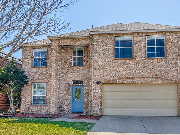 10610 Lansdowne Ln — Photo 2