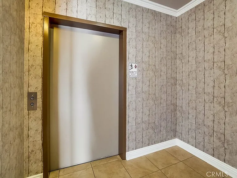 501 E Del Mar Blvd #202 — Photo 4