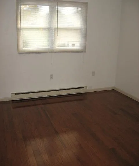 433 N 3rd St — Photo 8