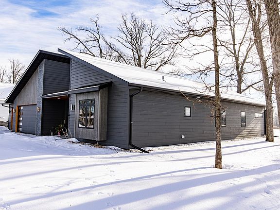3rd image of 1885 Aspen Dr