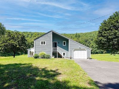 261 Honey Pot Rd, Westfield, MA, 01085