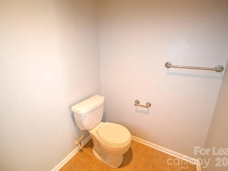 7124 Winery Ln — Photo 27