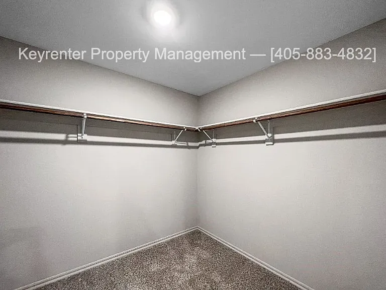1308 Sunstone St — Photo 4