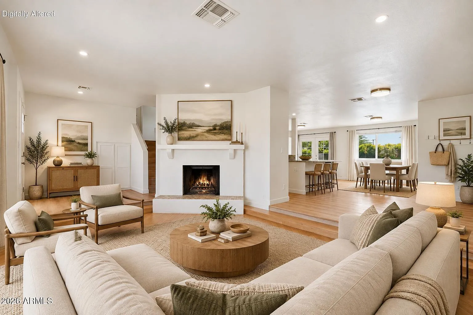5 bed, 3.0 bath, 1973 sqft, $4,000 — Photo 2