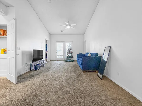 2200 Classen Blvd APT 6134, Norman, OK 73071