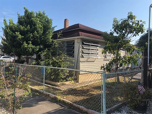 2nd image of 130 Hibiscus St