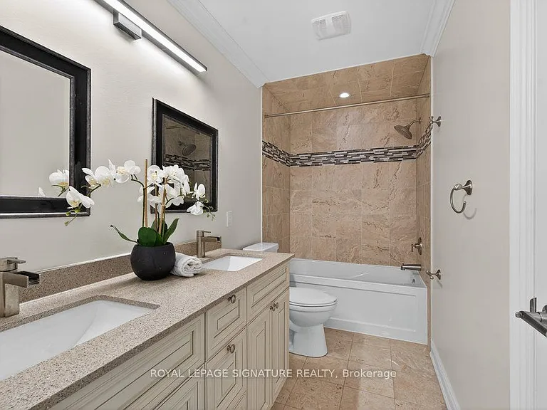61B Bexhill Ave — Photo 32