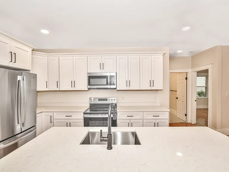 30-32 Westmore Rd #2 — Photo 7