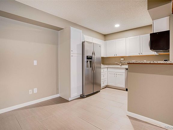 2nd image of 337 Wright St APT 103