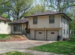 8607 Oxford Ave, Raytown, MO 64138