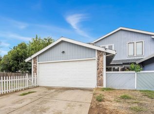 4917 Aizenberg Cir, Elk Grove, CA 95624
