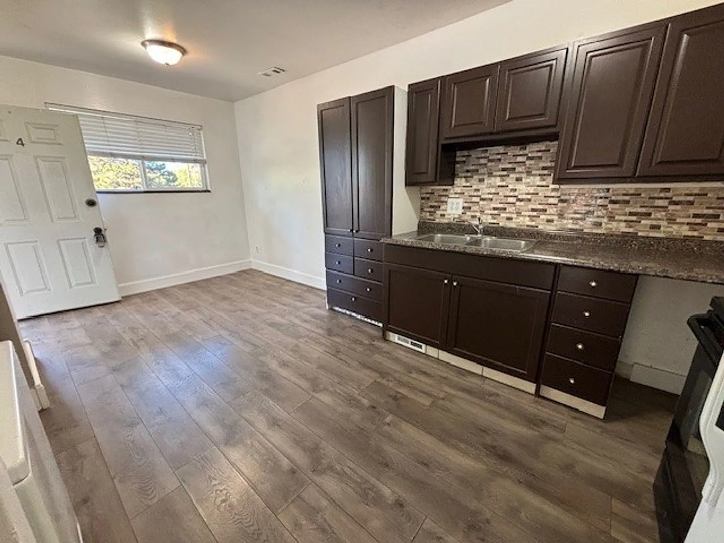 752 N Irving St - 4 PLEX — Photo 4
