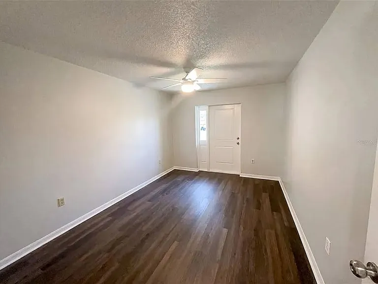 109 Dulverton Way — Photo 11