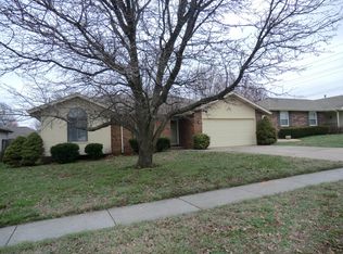 1313 W Seminole St, Springfield, MO 65807