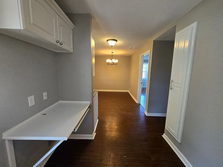 1049 Summerplace Ln — Photo 40