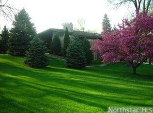 7275 Topview Rd, Eden Prairie, MN 55346