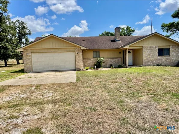 172 Shadow Ln, Victoria, TX 77905