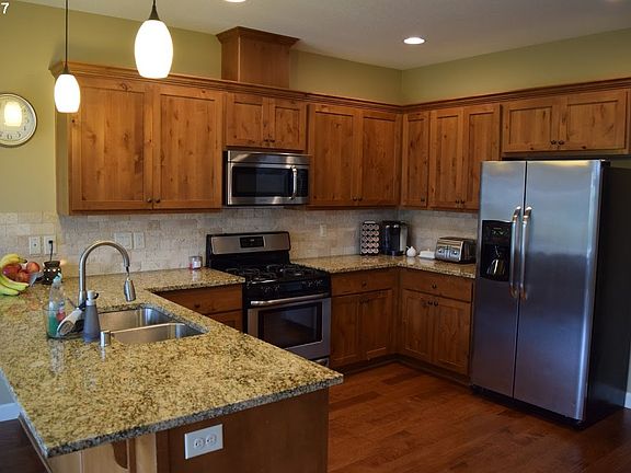 2nd image of 9714 NE 75th Way