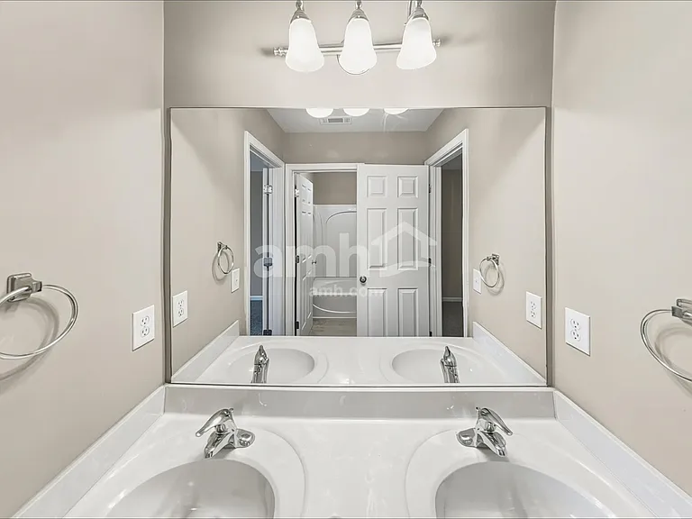 1830 Madrid Falls Dr — Photo 16