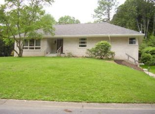 742 Barrwick Ln, Lancaster, PA 17603