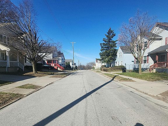 4th image of 10014 Hulda Ave