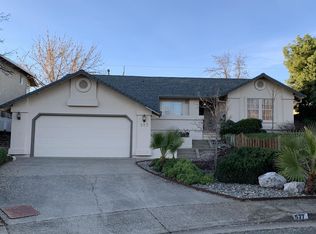 577 Martinique Cir, Redding, CA 96003