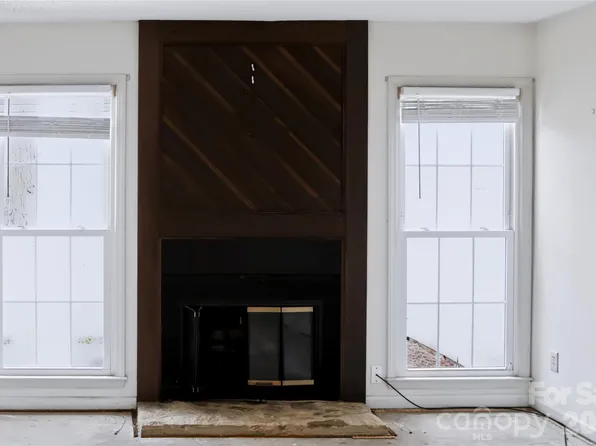 6805 Cabot Cir, Charlotte, NC 28226