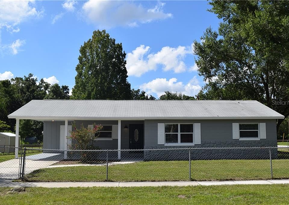 1st image of 2740 Azalea Dr