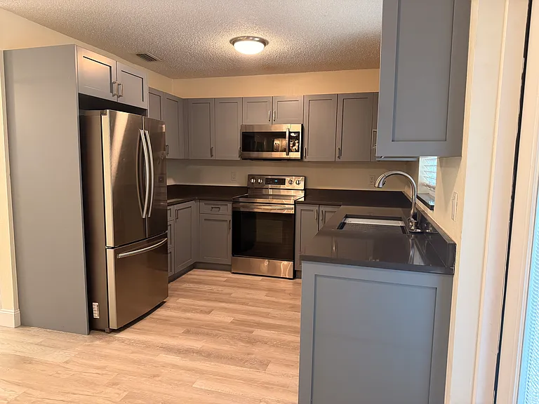 Unfurnished photos - kitchen